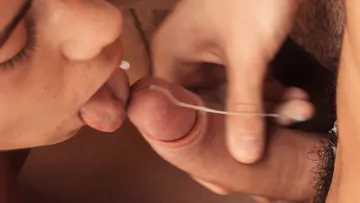 Two twinks from Freshmen fucking bareback