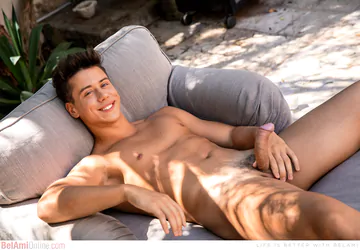 Euro gay boy Tommy Clapton