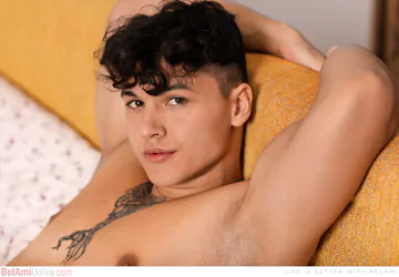 Cute nude hunky boy Camillo Beischel