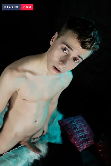 Skinny big dick twink fucking