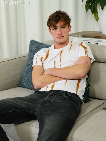 Hot guy with a hairy penis