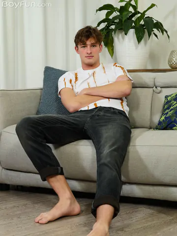 Hot guy with a hairy penis