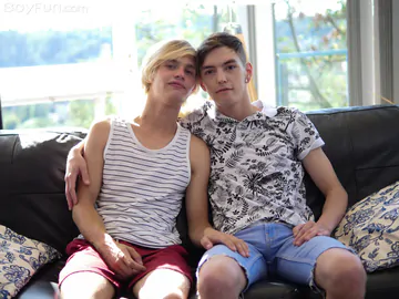 Cute twink bareback fucking his buddy