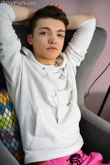 Pretty boy with a shaved dick