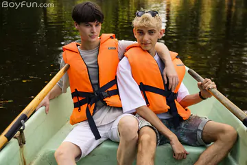 Skinny big dick twink fucking ass