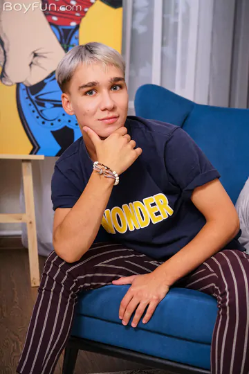 Twink with a pretty big dick