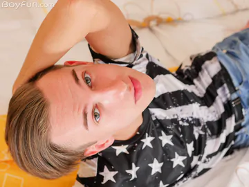 Cute twink showing cock and smooth ass