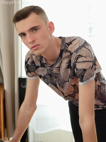 Handsome guy with a pretty big dick