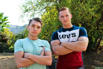 Hot guys with fit bodies sucking and fucking