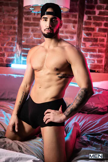 Threesome porn with Clark Delgaty