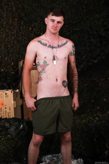 Army dudes fucking in a tent