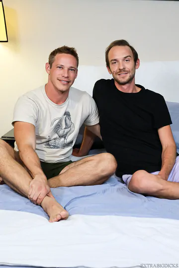 Hot hunk fucking a trashy guy