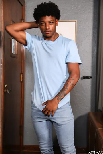 Threesome with a hung black guy