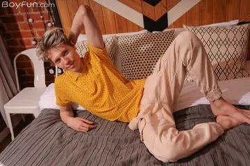 Gorgeous body on this boy