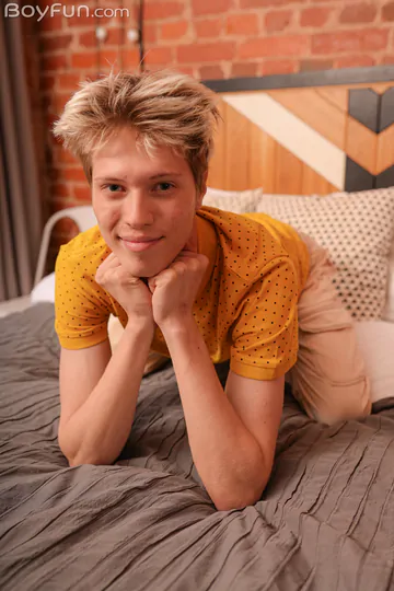 Gorgeous body on this boy