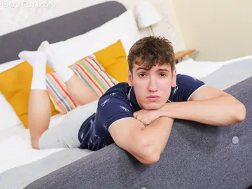 Guy from Boyfun letting his dick out