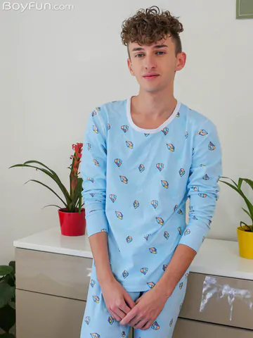 Curly guy with a thick dick