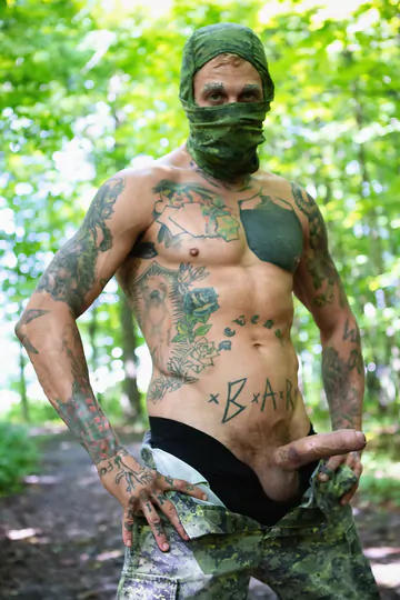 Trashy guys fucking in the woods