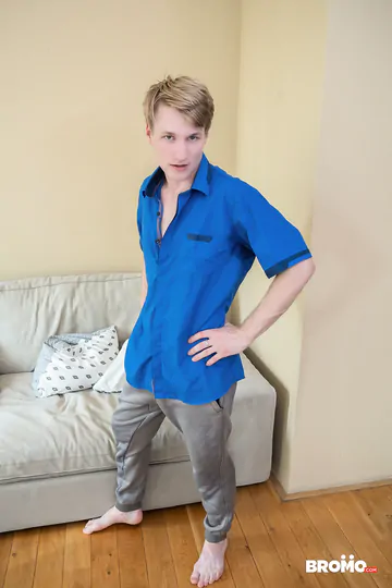 Man fucking a sexy blonde boy