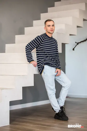 Sexy guy sucking and getting fucked