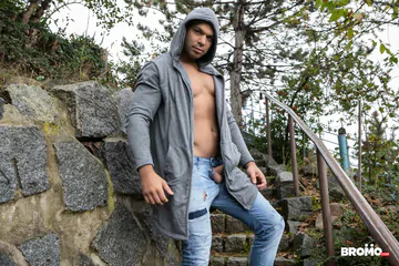 Hot guy getting fucked outdoors