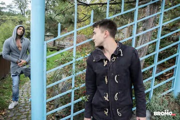 Hot guy getting fucked outdoors