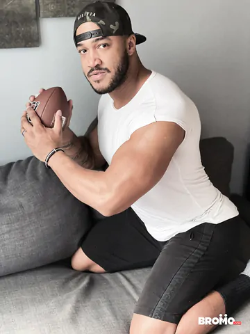 Macho hunks having kinky sex