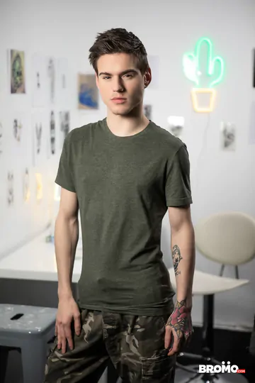 Ugly guy fucking sexy Lev Ivankov