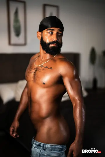 Felix Fox getting black cock fucked