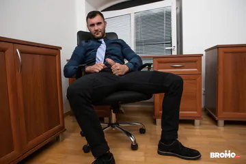 Guys in an empty office fucking