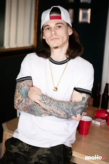 Tattooed guy fucking tight ass