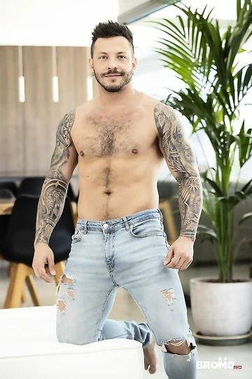 Rugged tattooed men fucking
