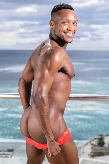 Fit guys having a threesome