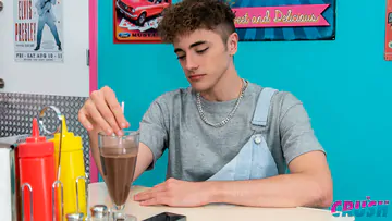 Enzo Lemercier fucking and cumming
