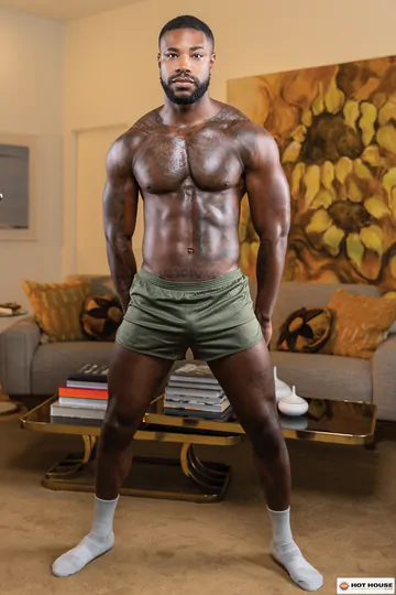Black hunk fucking a white stud