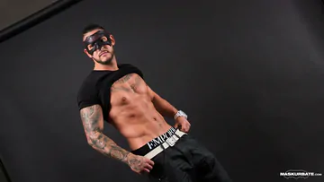 Masked guy with a nice dick
