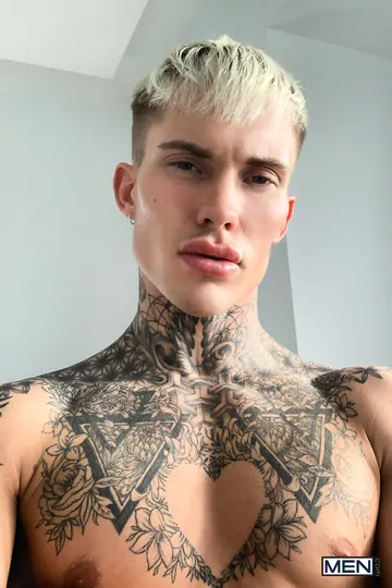 Tattooed guy wanking his big dick