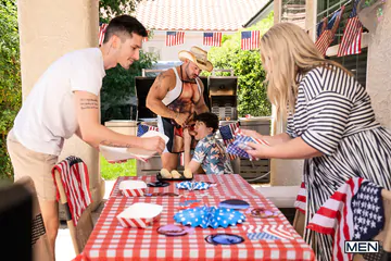 Guys in the backyard fucking