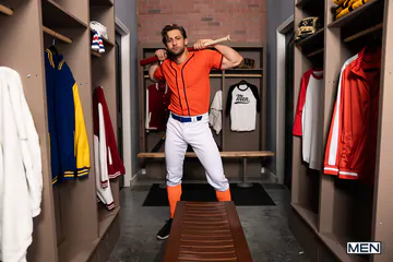 Big beefy man getting fucked