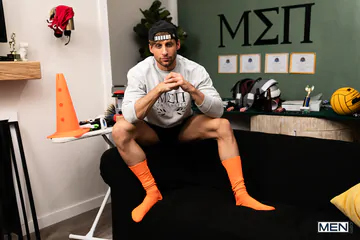 Smooth muscle guy getting fucked