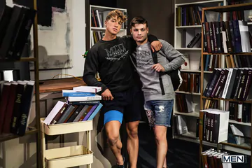 Felix Fox and Ryan Bailey in action