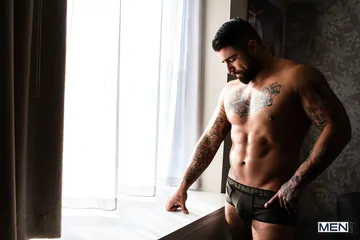 Ryan Bones fucking a blonde guy