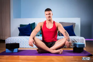 Felix Fox gets fucked by Clark Delgaty