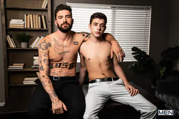 Chris Damned man handles Joey Mills