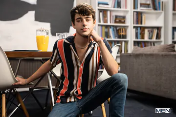 Drake Von boning Joey Mills