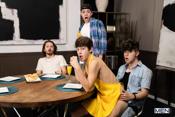 Drake Von boning Joey Mills