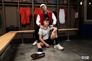 Joey Mills gets fucked in the locker room