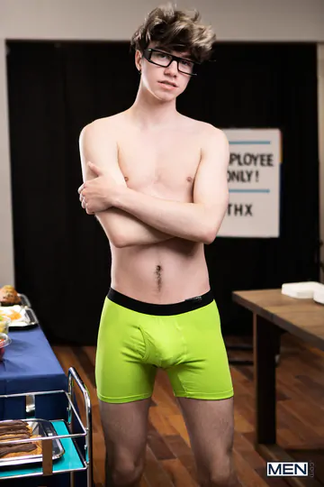 Sexy twink fucking a fat hairy guy