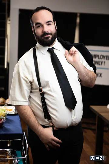 Sexy twink fucking a fat hairy guy