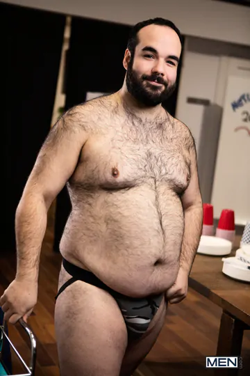 Sexy twink fucking a fat hairy guy